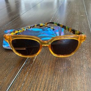 Blenders Honey Breaker Sunglasses